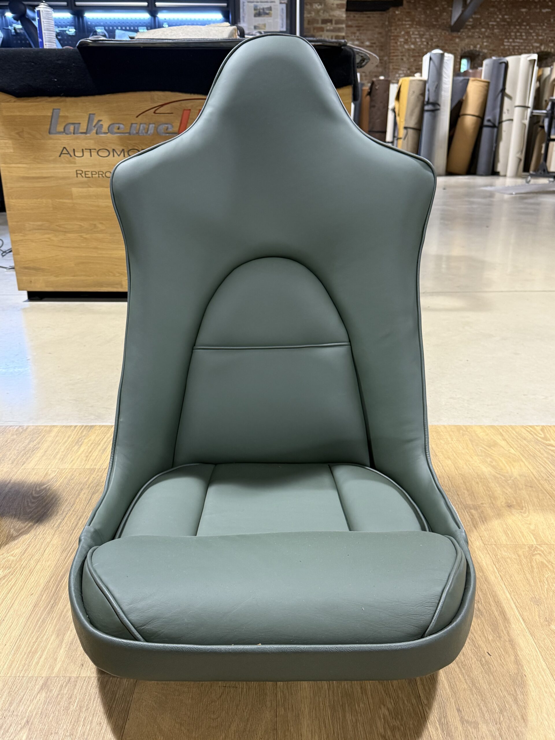 Custom 'Highback' Bucket Seat for Jaguar XKE 3.8 - Lakewell